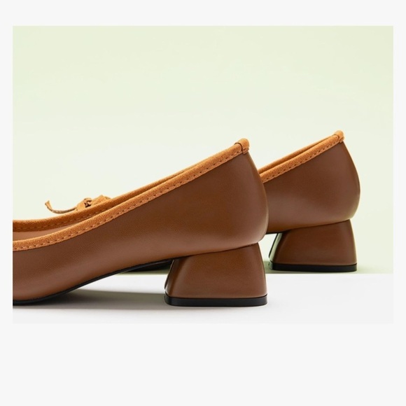 NWT C.Paravano Women's Pump | Square Toe | Closed Toe Chunky Heels - Picture 3 of 7